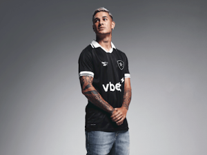 Botafogo e Reebok lançam uniforme preto com alma retrô e cultura dos 90 3 - Insider Botafogo