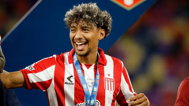 Botafogo oficializa proposta de cinco temporadas para Cristian Medina, diz site