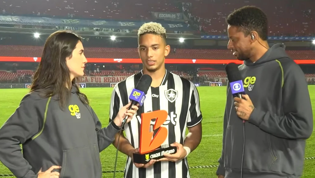 Jordan Barrera brilha com golaço e provoca: No treino também faço assim