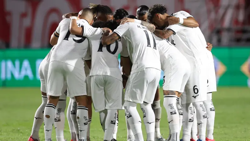 Franclim, Huguinho e Matheus Martins, os piores do Botafogo em derrota para o Vitória Franclim, Huguinho e Matheus Martins, os piores do Botafogo em derrota para o Vitória