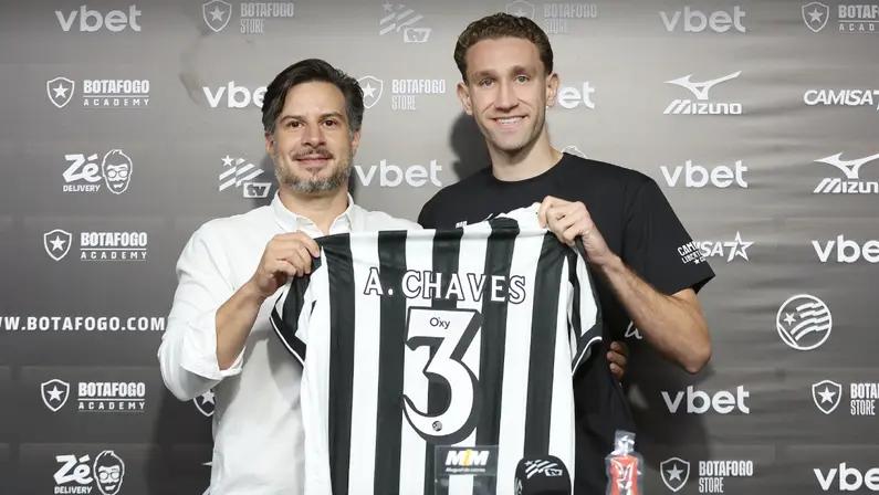 Botafogo apresenta Arthur Chaves, o camisa 3 já aparece no BID