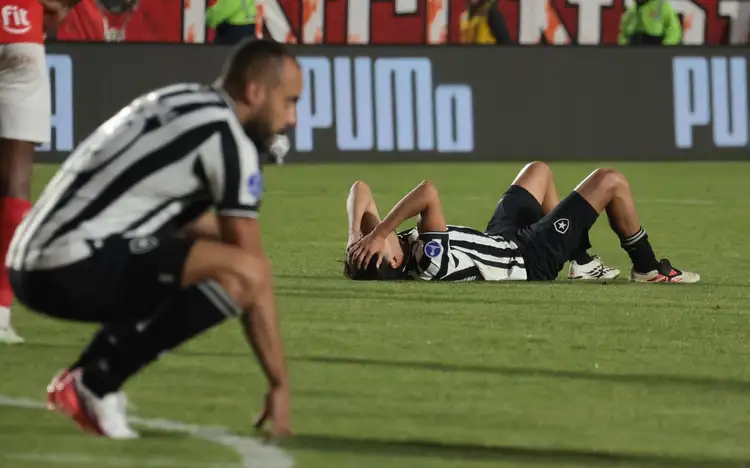 Botafogo: não há futuro sem presente e nem promessa que justifique o abandono. Botafogo: não há futuro sem presente e nem promessa que justifique o abandono.